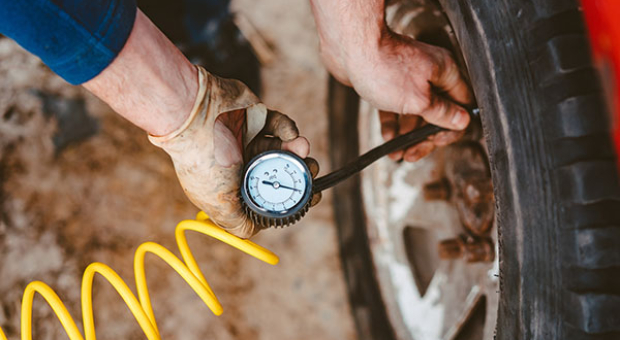 Gonfiaggio con Azoto: Massimizza la Durata degli Pneumatici e Ottieni Prestazioni Migliori