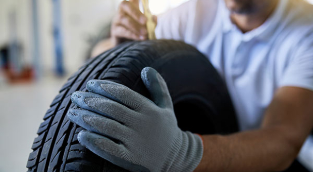 Guida alla Scelta dei Pneumatici: Scegli il Giusto Compagno per la Guida